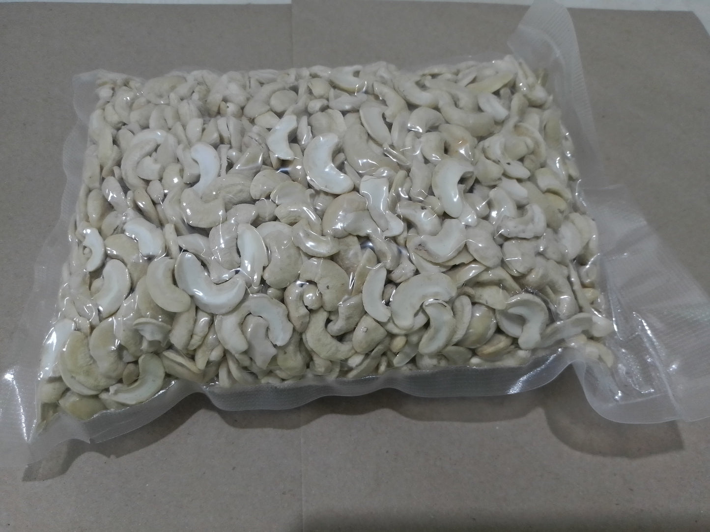 ROASTED SPLIT CASHEW NUTS 1KG from Palawan