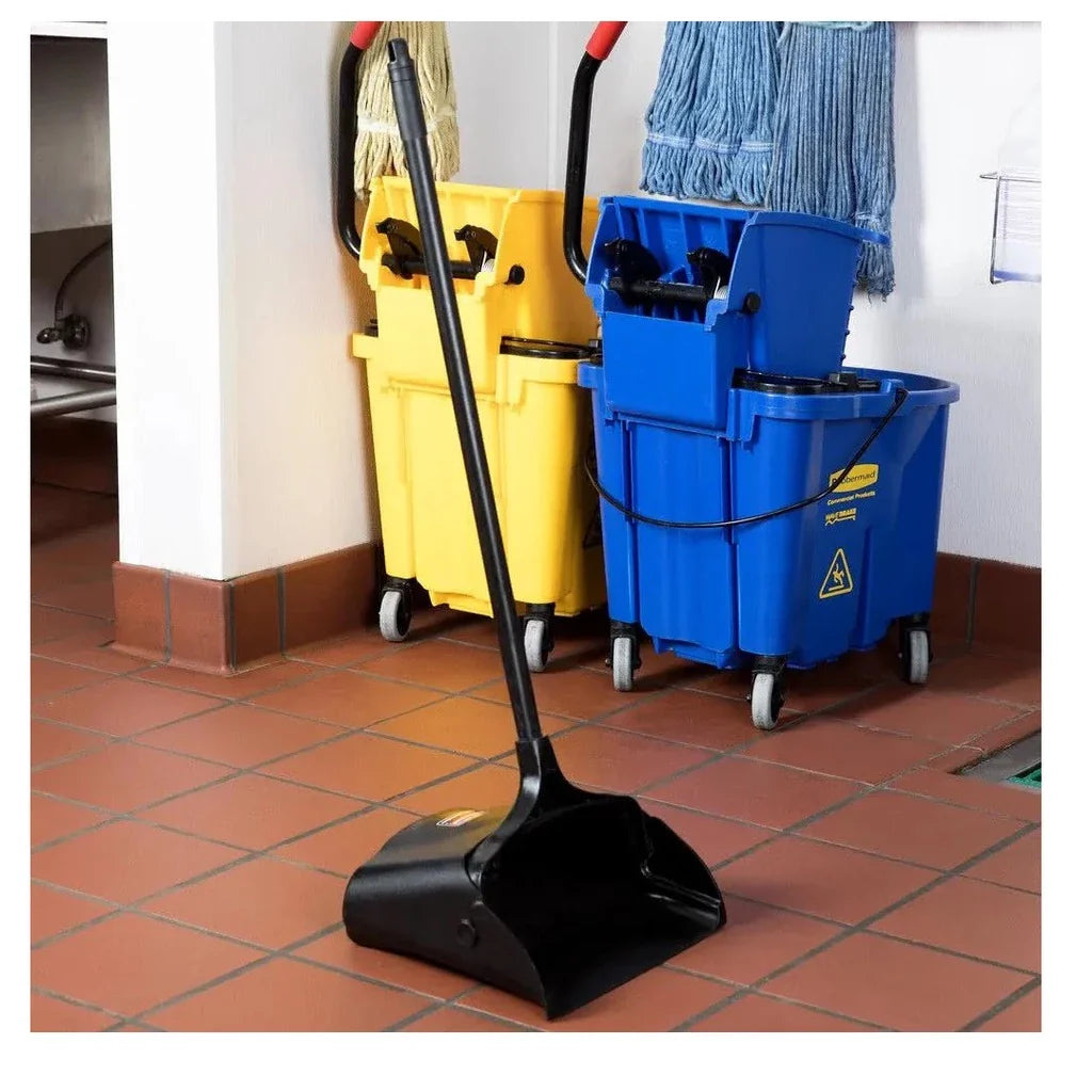 RUBBERMAID Lobby Pro Upright Dust Pan