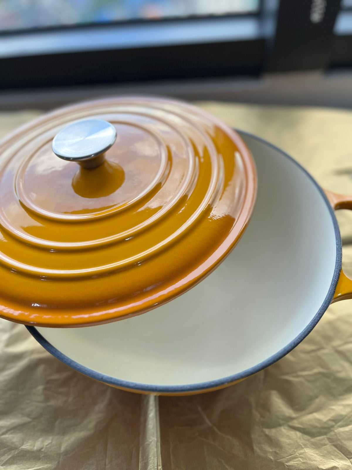 Happiness YELLOW ENAMELED CAST IRON POT - 35 x 26 x 10.5cm / 4.6kg